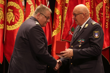 SVEČANA SEJA  GASILSKE ZVEZE CERKNICA 63 FOTO LJUBO VUKELIČ